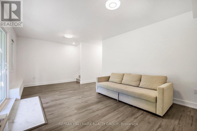 28881418/156-country-meadow-drive/huntley-ward-north-west/ottawa/ontario/K0A1L0_22