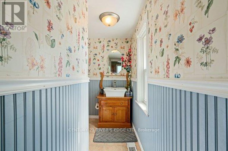 29172384/453-may-street/winchester/north-dundas/ontario/K0C2K0_19