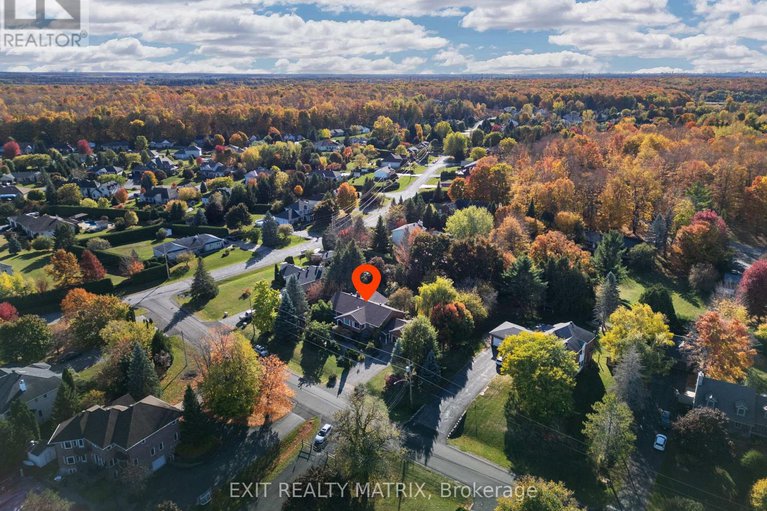 29019444/1100-moffatt-drive/cumberland-ridge/ottawa/ontario/K4C1B7_49