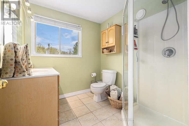 28276594/2579-rideau-ferry-road/drummondnorth-elmsley-north-elmsley-twp/drummondnorth-elmsley/ontario/K7H0G5_23