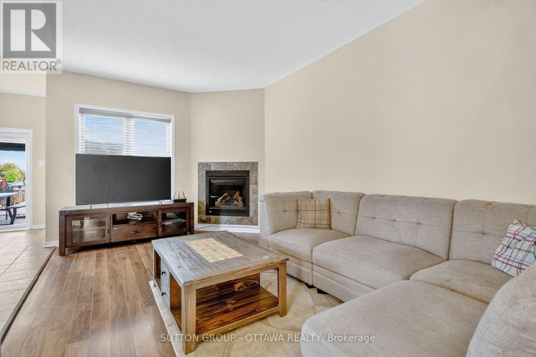 29019846/641-via-campanale-avenue/longfields/ottawa/ontario/K2J4A2_11