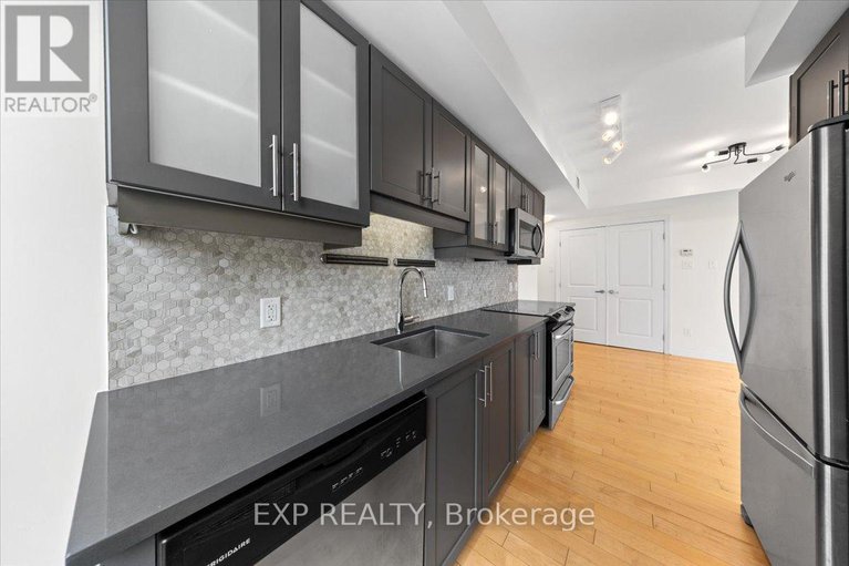 29234795/2009-195-besserer-street/sandy-hill/ottawa/ontario/K1N0B6_8