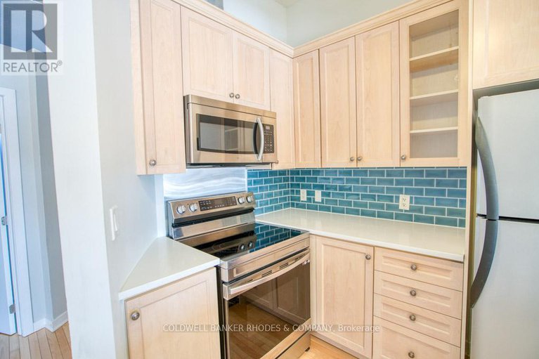 29433003/401-320-parkdale-avenue/ottawa-west/ottawa/ontario/K1Y4X9_18