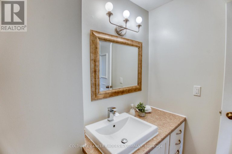 28543962/213-1599-lassiter-terrace/beaconwood/ottawa/ontario/K1J8R6_20