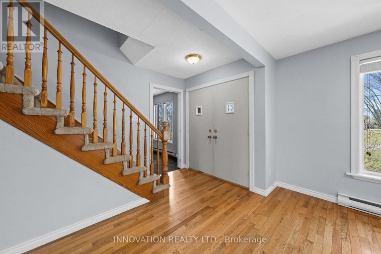 29648459/114-poole-street/fitzroy/ottawa/ontario/K0A1X0_3