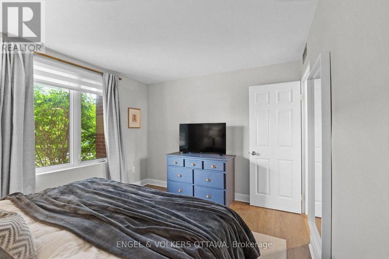 28902187/101-800-mckellar-avenue/carlingwood/ottawa/ontario/K2A2X5_18