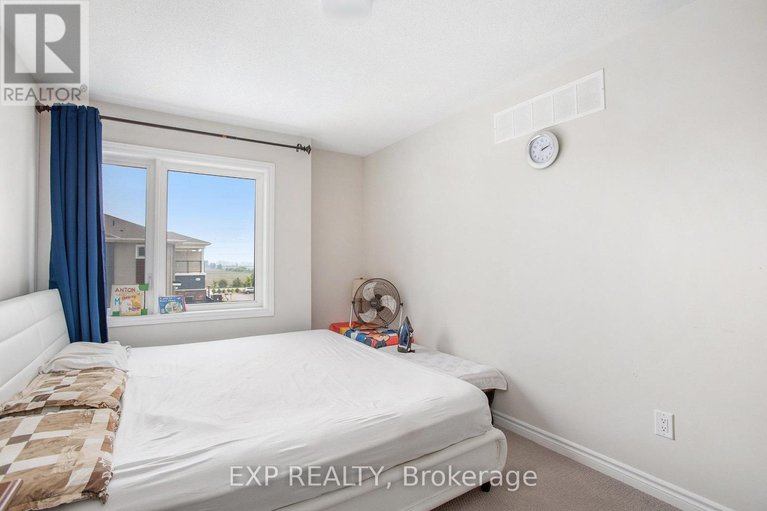 28443378/236-605-nautilus-private/emerald-meadowstrailwest/ottawa/ontario/K2V0S5_15