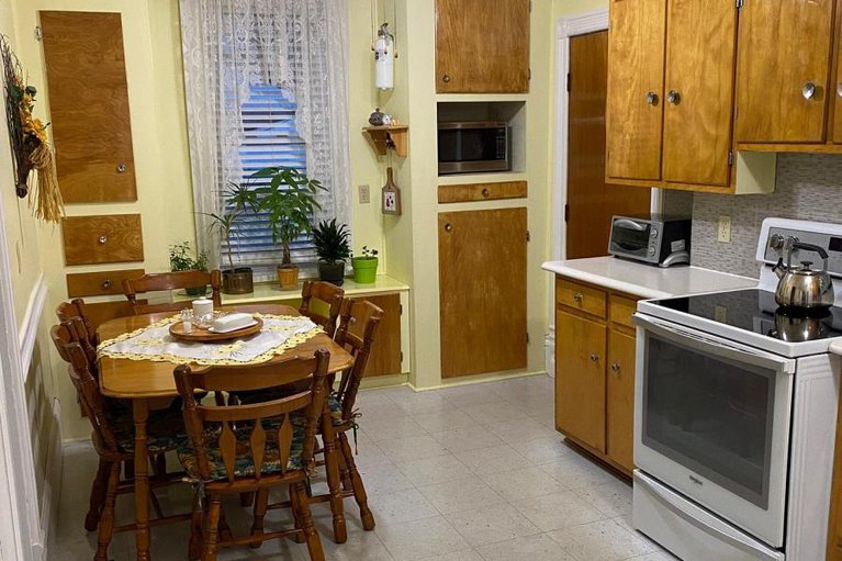 29278430/11-peter-street/maxville/north-glengarry/ontario/K0C1T0_11