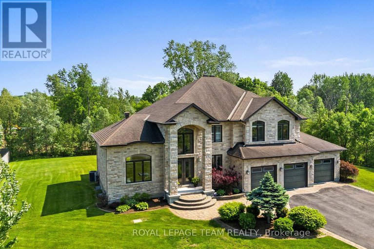 28452821/6132-pebblewoods-drive/greely/ottawa/ontario/K4P0A1_3