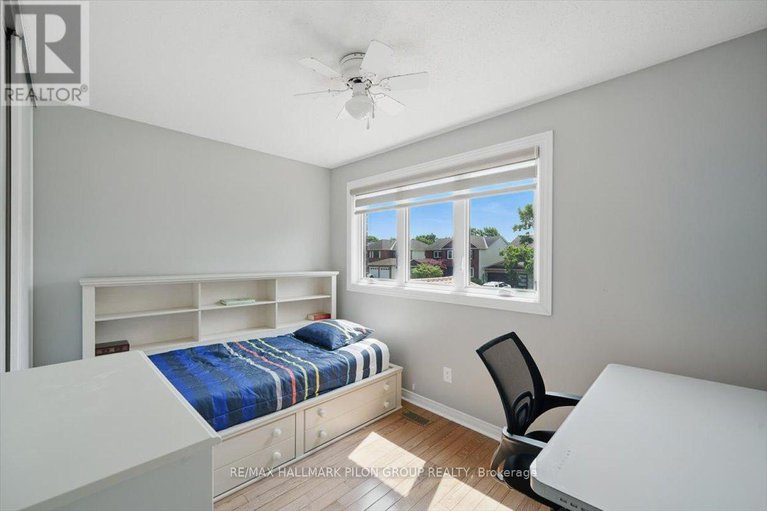 28453219/54-fardon-way/hunt-club-park/ottawa/ontario/K1G4N4_23