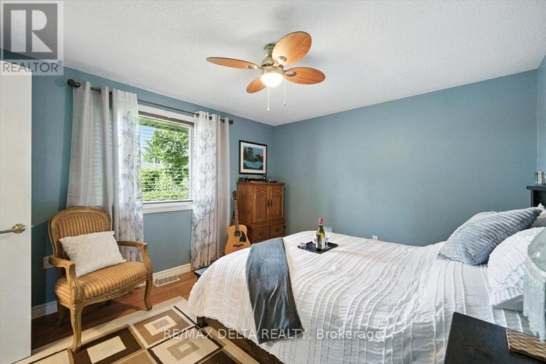 28749415/444-gilles-street/town-of-rockland/clarence-rockland/ontario/K4K1H4_15