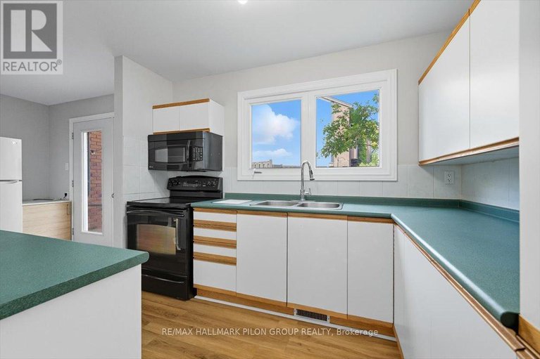 28886959/22-1900-marquis-avenue/beaconwood/ottawa/ontario/K1J8J2_4