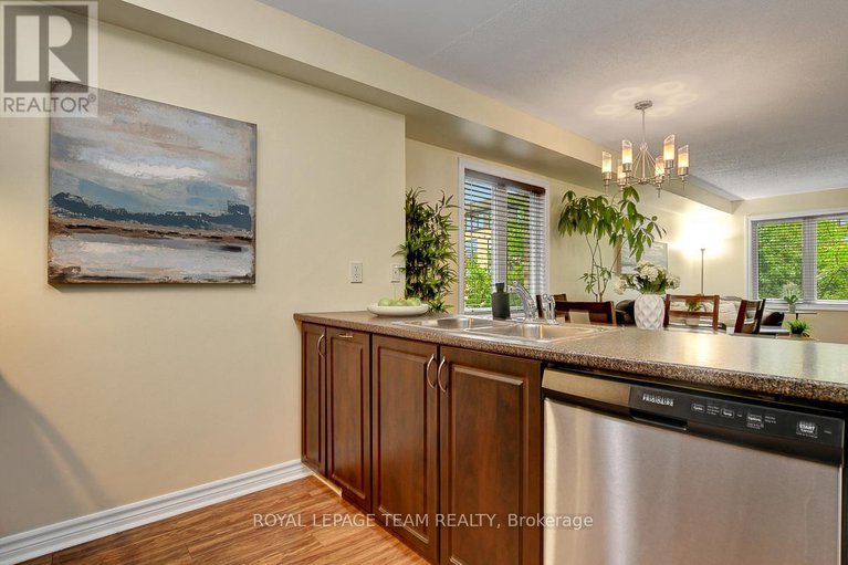 28579922/695a-sue-holloway-drive/strandherd/ottawa/ontario/K2J5R6_20
