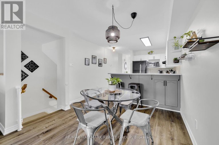 29450372/1344-guthrie-street/leslie-park/ottawa/ontario/K2H1G8_18