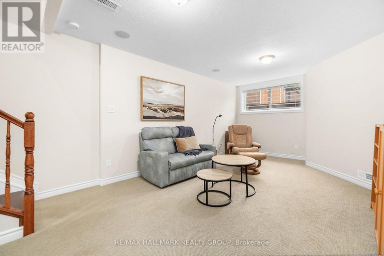 29648631/548-langelier-avenue/mer-bleuebradley-estatesanderson-park/ottawa/ontario/K1W0E7_19