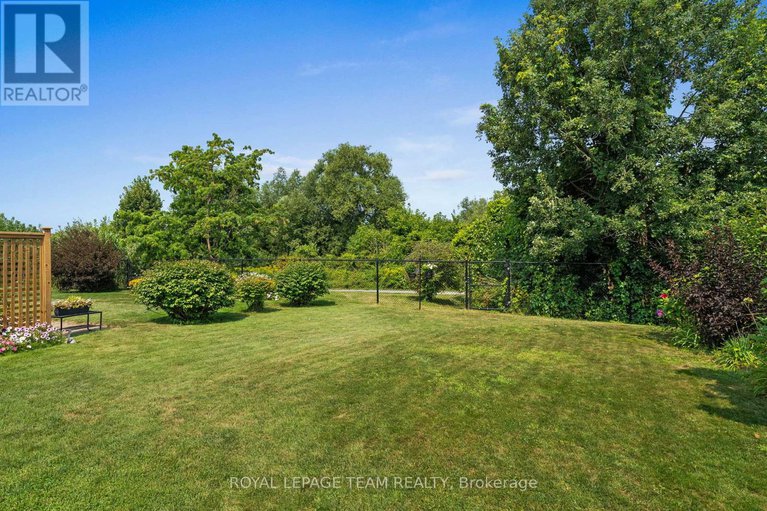 28746377/920-burwash-landing-bay/morgans-grantsouth-march/ottawa/ontario/K2W0C8_34
