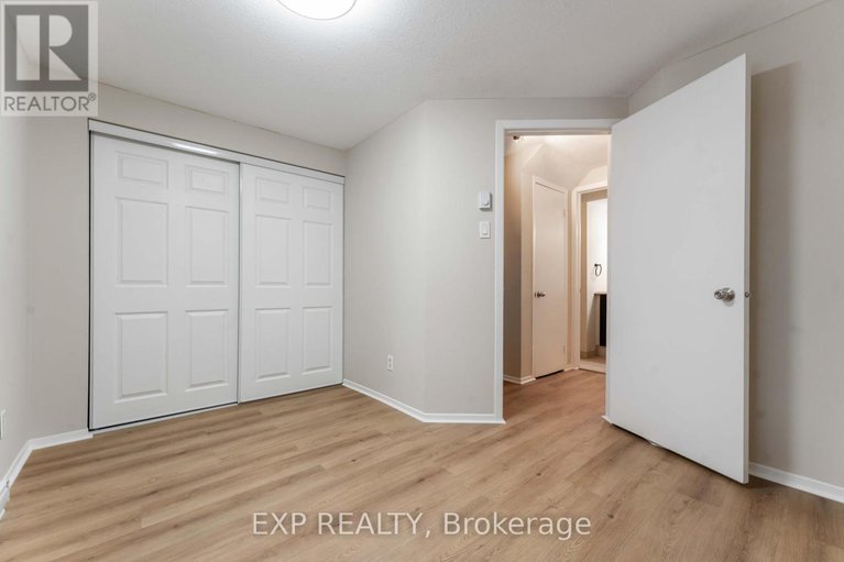 29444282/45a-802-st-andre-drive/hiawatha-parkconvent-glen/ottawa/ontario/K1C4R3_33