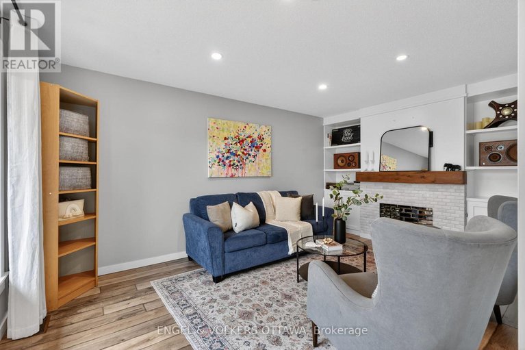 29642090/1358-viking-drive/south-keys/ottawa/ontario/K1V7J7_9