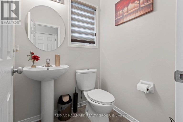 29455064/618-via-campanale-avenue/longfields/ottawa/ontario/K2J4A2_42