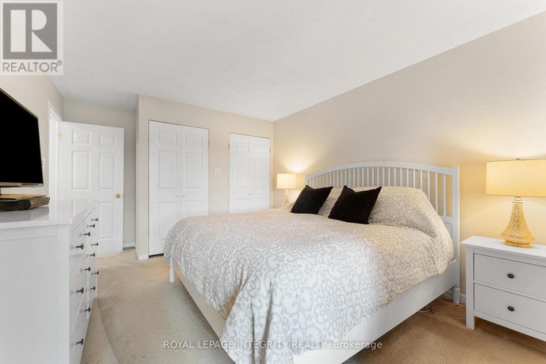 28594560/7403-rideau-valley-drive-s/rideau-twp-s-of-reg-rd-6-e-of-mccordick-rd/ottawa/ontario/K0A2E0_19