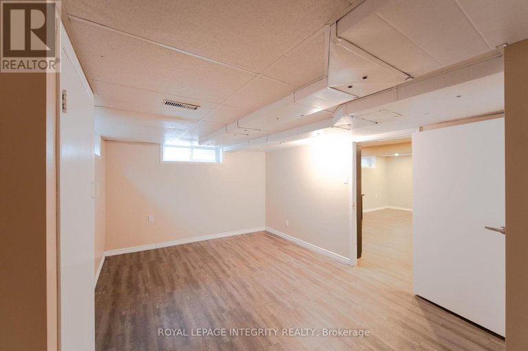 29260642/1953-marquis-avenue/beaconwood/ottawa/ontario/K1J8J3_36