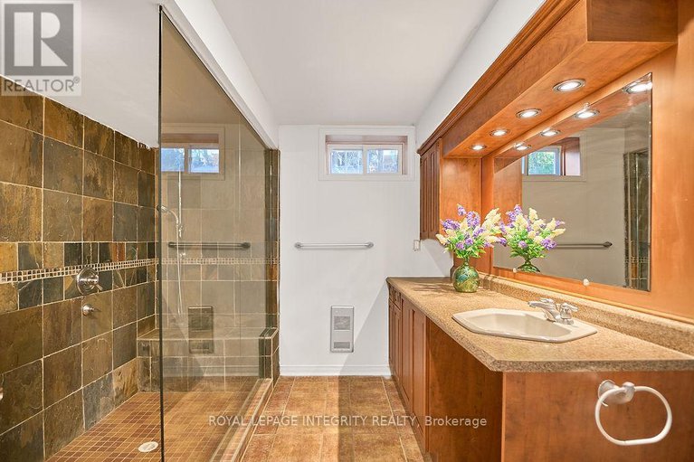 29042833/53-newcastle-avenue/morgans-grantsouth-march/ottawa/ontario/K2K3B5_43