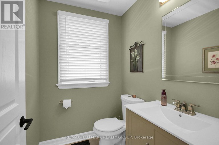 28613594/30-oakbriar-crescent/stonebridge/ottawa/ontario/K2J5G1_17