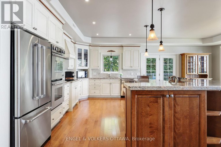 29413884/146-becks-shore-road/drummond-n-elmsley-drummond-twp/drummondnorth-elmsley/ontario/K7H3C8_12