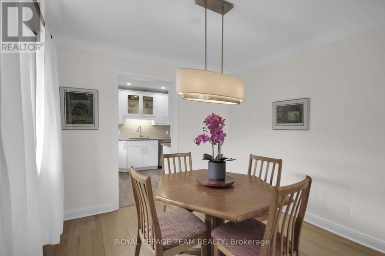 28310189/970-parkhurst-boulevard/mckellar-heightsglabar-park/ottawa/ontario/K2A3M9_12