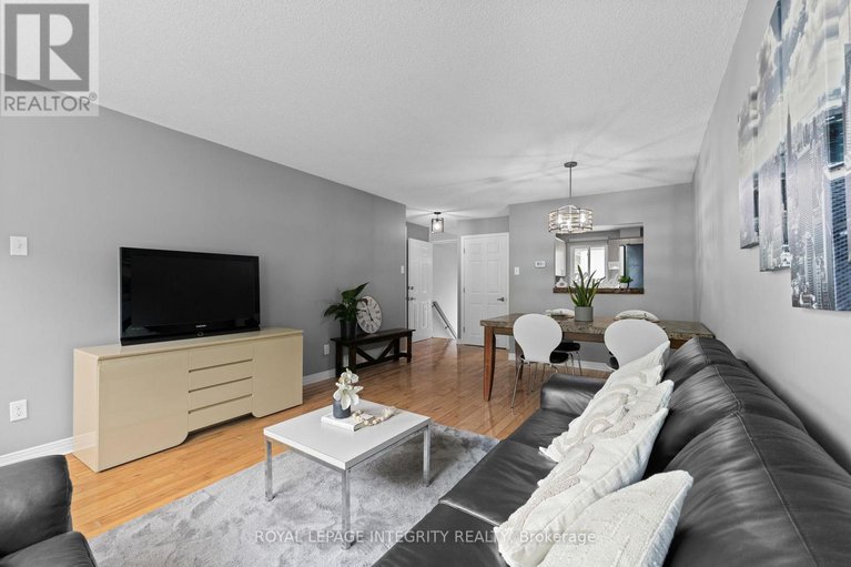28535502/316-woodfield-drive/tanglewood/ottawa/ontario/K2G3W9_15