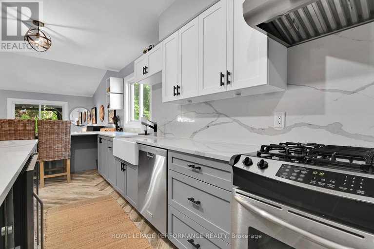 28477171/135-acklam-terrace/morgans-grantsouth-march/ottawa/ontario/K2K2J4_12