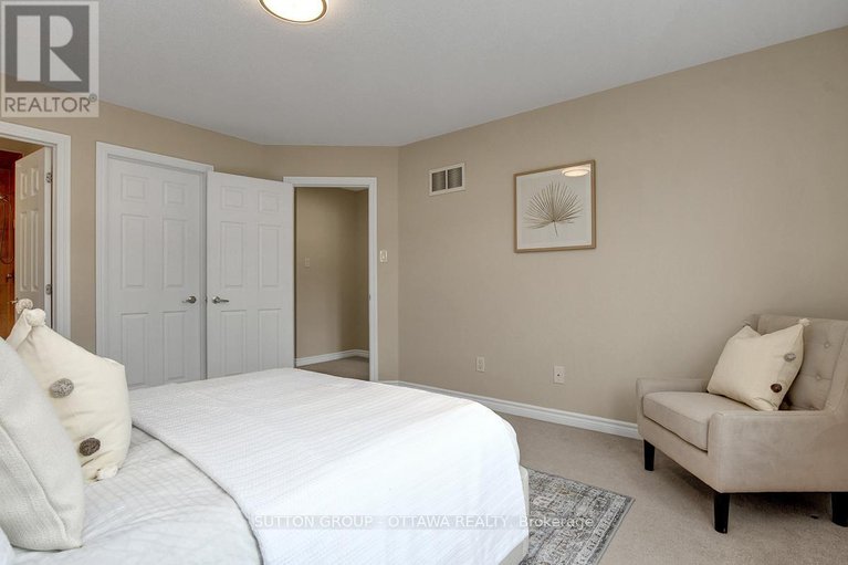 28326225/460-meadowhawk-crescent/half-moon-bay/ottawa/ontario/K2J5W8_23