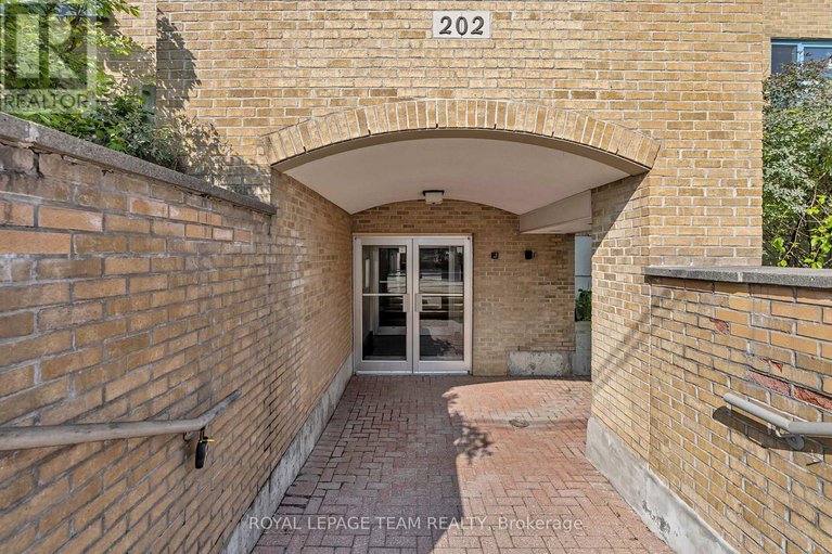 28418448/307-202-hinchey-avenue/mechanicsville/ottawa/ontario/K1Y1L7_3