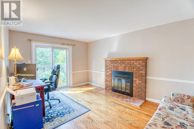 28854199/8-huntsman-crescent/bridlewood/ottawa/ontario/K2M1J2_9