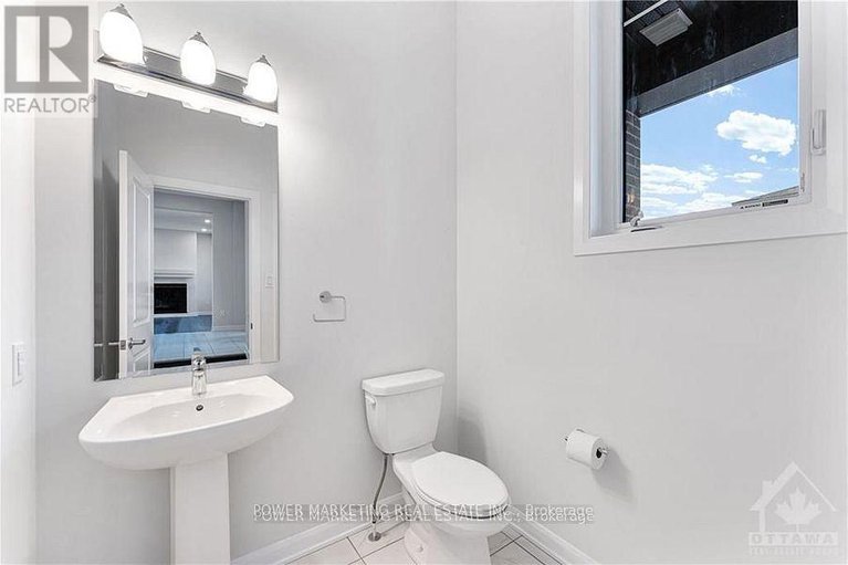 29195141/900-athenry-court/half-moon-bay/ottawa/ontario/K2J7C5_9