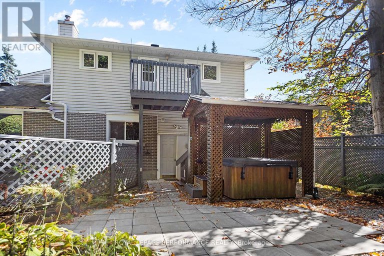 28945911/5-revol-road/merivale-gardens/ottawa/ontario/K2G0B8_8