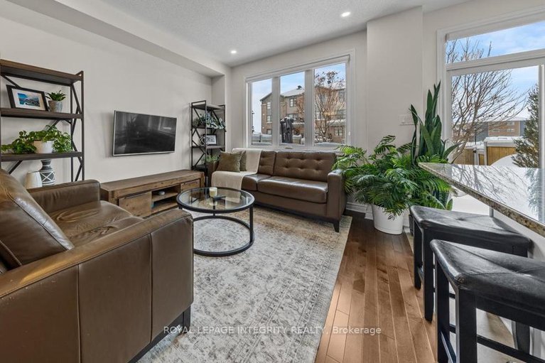 29388886/259-hepatica-way/avalon-west/ottawa/ontario/K4A0Y9_13