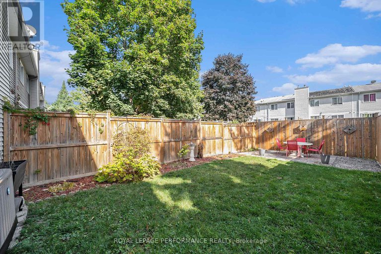 28992405/29-hummingbird-crescent/cedargrovefraserdale/ottawa/ontario/K2J3A5_20