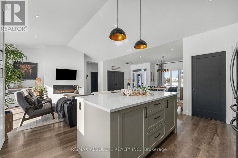 29328725/211-lion-head-drive/pakenham/mississippi-mills/ontario/K0A2X0_17