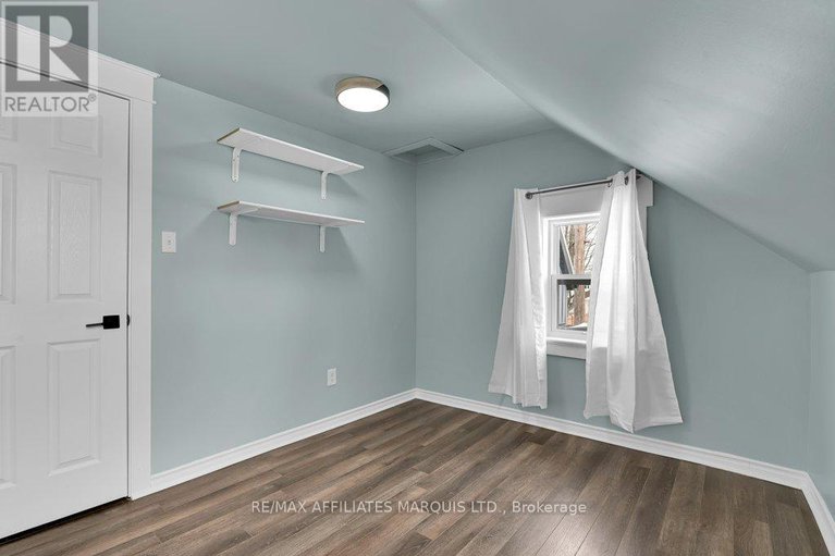 29404761/70-augusta-street/morrisburg/south-dundas/ontario/K0C1X0_20