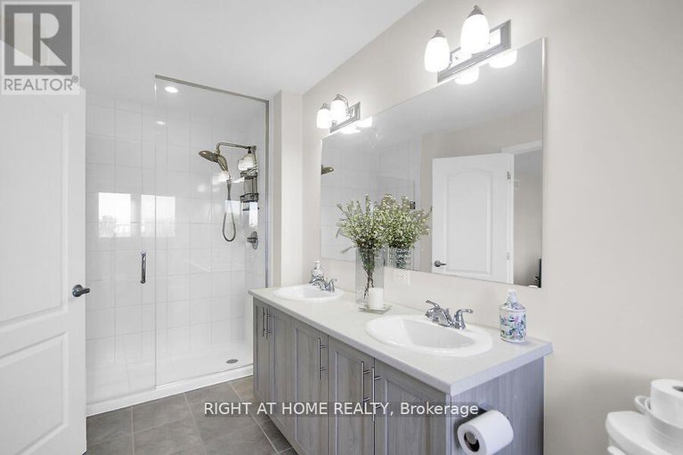 28995179/507-radiant-private/emerald-meadowstrailwest/ottawa/ontario/K2M0M9_25
