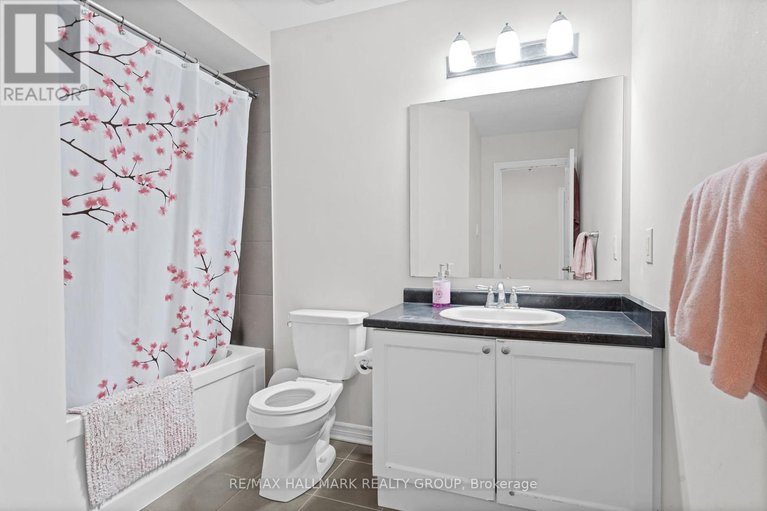 28653089/716-summergaze-street/emerald-meadowstrailwest/ottawa/ontario/K2M0L4_27