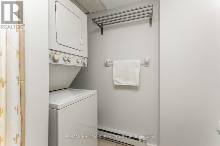 29319929/502-138-somerset-street-w/ottawa-centregolden-triangle/ottawa/ontario/K2P0A3_15