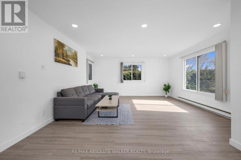 29651246/1290-st-jean-street/convent-glen-south/ottawa/ontario/K1C1N6_7