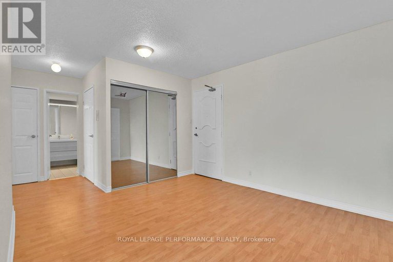 29160516/1010-158-a-mcarthur-avenue/vanier/ottawa/ontario/K1L7E7_8