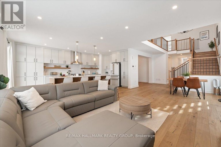 29259566/6461-renaud-road/mer-bleuebradley-estatesanderson-park/ottawa/ontario/K1W0R8_8