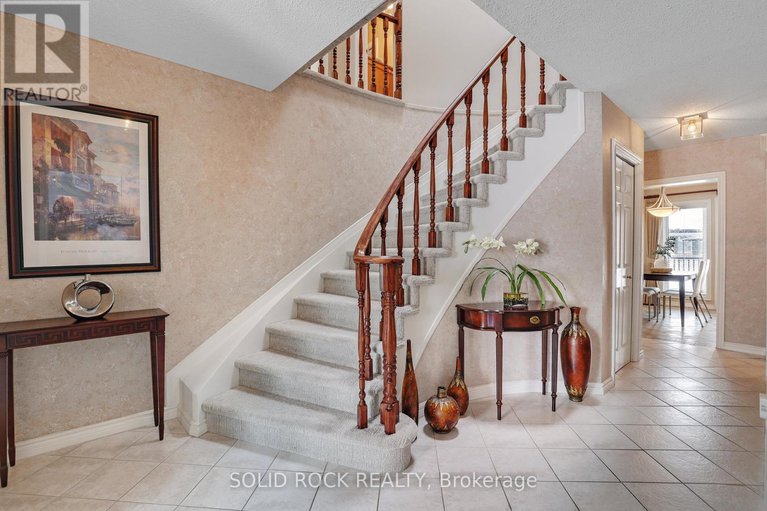 29419205/26-paula-crescent/sheahan-estatestrend-village/ottawa/ontario/K2H9A4_18