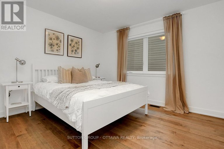 28317533/908-duxbury-lane/riverside-southgloucester-glen/ottawa/ontario/K4M0M3_28