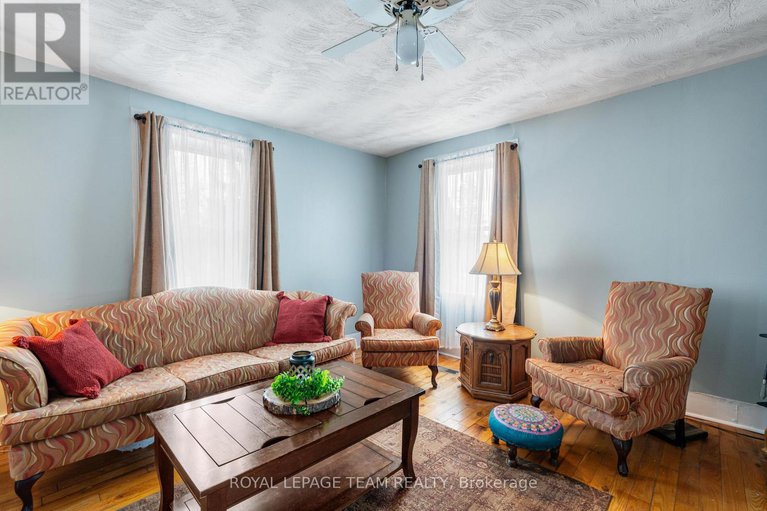 29158073/11509-queen-street/north-dundas-mountain-twp/north-dundas/ontario/K0E1J0_15