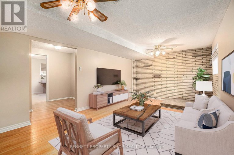 28985816/2606-egan-road/mooneys-bayriverside-park/ottawa/ontario/K1V8N1_15